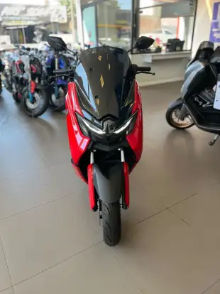 YAMAHA-NMAX CONNECTED 160 ABS-2025