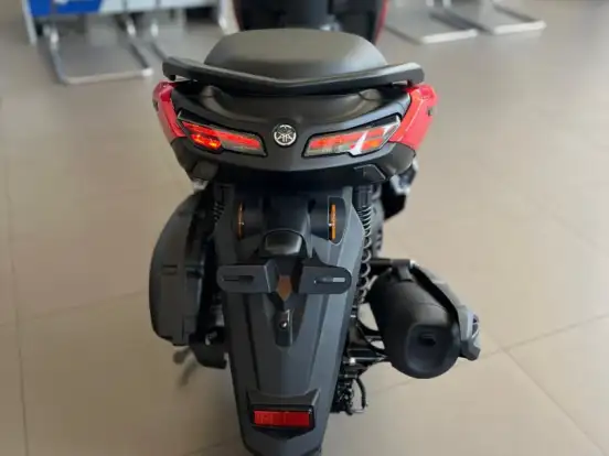 YAMAHA-NMAX CONNECTED 160 ABS YAMAHA-NMAX CONNECTED 160 ABS-2025