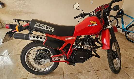 HONDA-XR 250R-1992