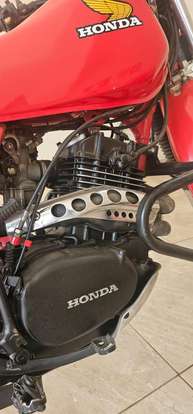 HONDA-XR 250R HONDA-XR 250R-1992