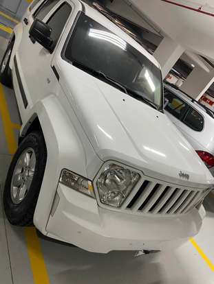JEEP-CHEROKEE-2012