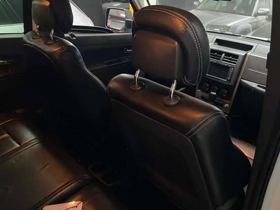 JEEP-CHEROKEE-3.7 SPORT 4X4 V6 12V GASOLINA 4P AUTOMÁTICO JEEP-CHEROKEE-2012