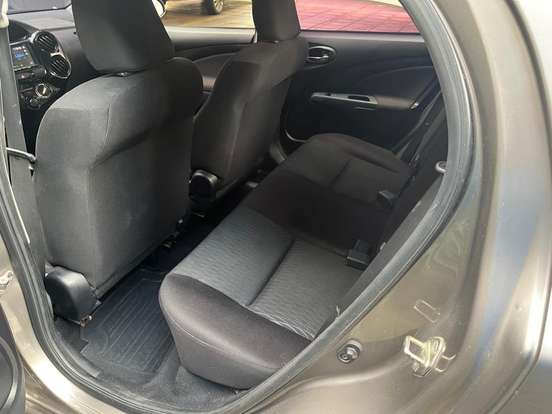TOYOTA-ETIOS-1.3 X 16V FLEX 4P MANUAL TOYOTA-ETIOS-2017