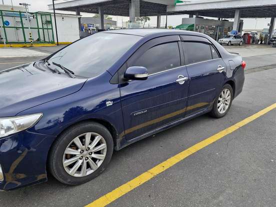 TOYOTA-COROLLA-2.0 ALTIS 16V FLEX 4P AUTOMÁTICO TOYOTA-COROLLA-2011