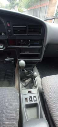 TOYOTA-HILUX SW4-1993