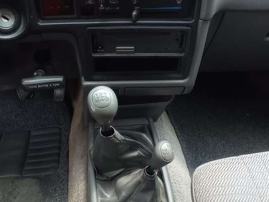 TOYOTA-HILUX SW4-2.8 4X4 8V DIESEL 4P MANUAL TOYOTA-HILUX SW4-1993