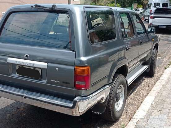 TOYOTA-HILUX SW4-2.8 4X4 8V DIESEL 4P MANUAL TOYOTA-HILUX SW4-1993