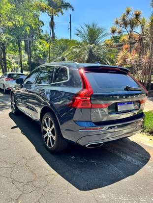 VOLVO-XC60-2021