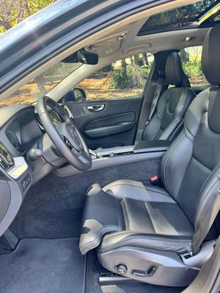 VOLVO-XC60-2021