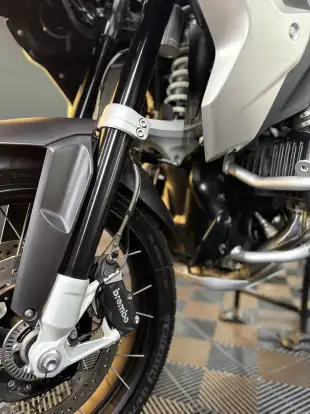 BMW-R 1250 GS PREMIUM TRIPLE BLACK-2023