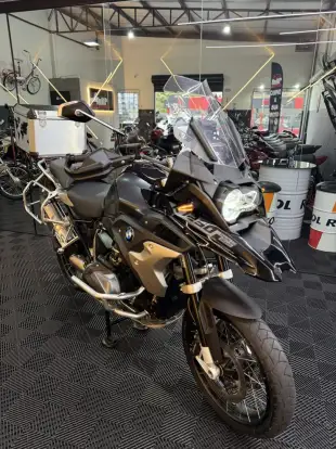 BMW-R 1250 GS PREMIUM TRIPLE BLACK-2023