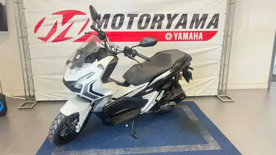 HONDA ADV 
