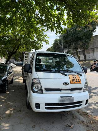 KIA BONGO 2.5 K-2500 4X2 CS TURBO DIESEL 2P MANUAL