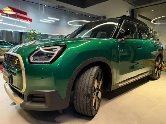 MINI COUNTRYMAN 66,45 KW ELÉTRICO SE TOP ALL4 MINI COUNTRYMAN 66,45 KW ELÉTRICO SE TOP ALL4