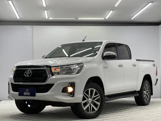 TOYOTA HILUX 2.8 SRV 4X4 CD 16V DIESEL 4P AUTOMÁTICO