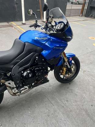TRIUMPH-TIGER 1050-2009
