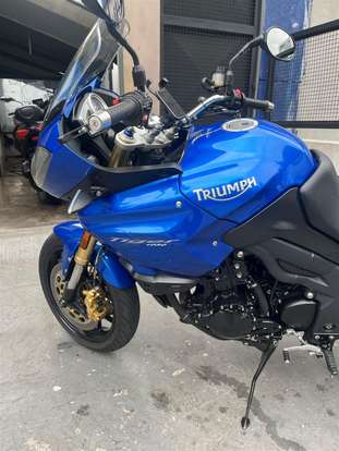 TRIUMPH-TIGER 1050-2009