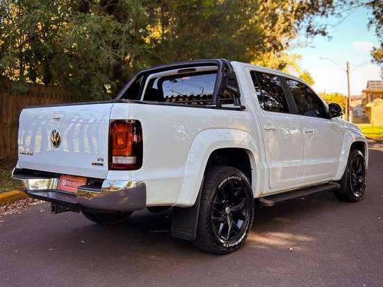 VOLKSWAGEN-AMAROK-2019