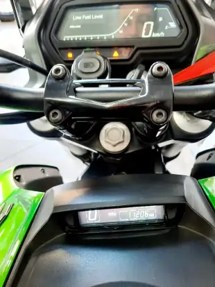 BAJAJ-DOMINAR 400-2023