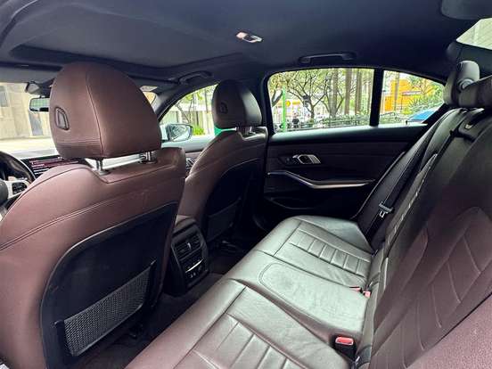 BMW-330i-2.0 16V TURBO GASOLINA M SPORT AUTOMÁTICO BMW-330i-2019