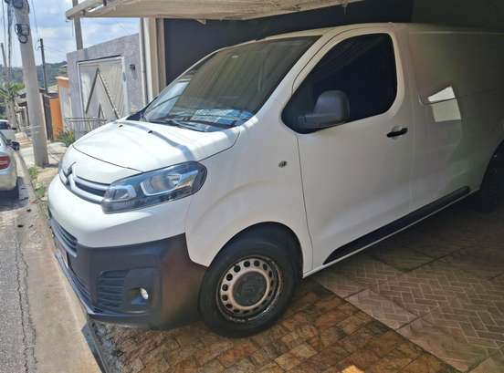 CITROËN-JUMPY-2021