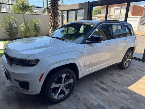 JEEP-GRAND CHEROKEE-2.0 TURBO HÍBRIDO 4XE AT8 JEEP-GRAND CHEROKEE-2024