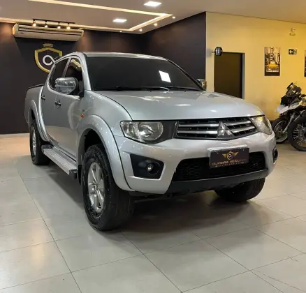 MITSUBISHI L200 TRITON 2.4 HLS 4X2 CD 16V FLEX 4P MANUAL