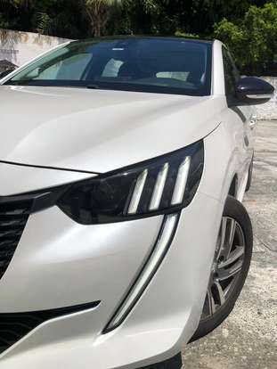PEUGEOT-208-2023