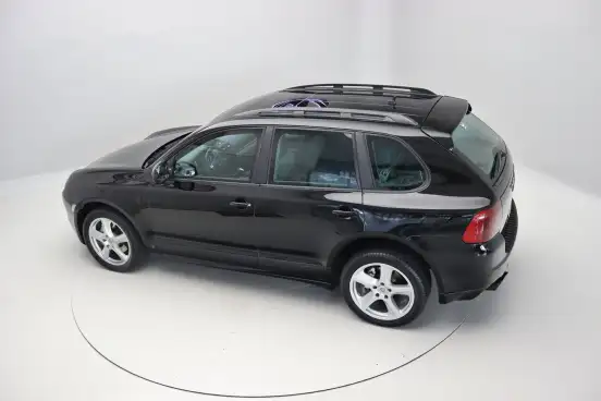 PORSCHE-CAYENNE-2006