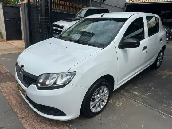 RENAULT SANDERO 1.0 12V SCE FLEX AUTHENTIQUE MANUAL