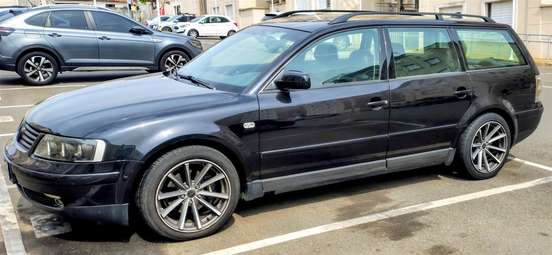 VOLKSWAGEN-PASSAT-2.8 VARIANT V6 30V GASOLINA 4P TIPTRONIC VOLKSWAGEN-PASSAT-2000