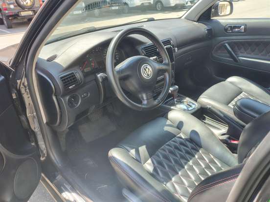 VOLKSWAGEN-PASSAT-2000