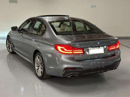 BMW-530i-2.0 16V TURBO GASOLINA M SPORT AUTOMÁTICO BMW-530i-2017