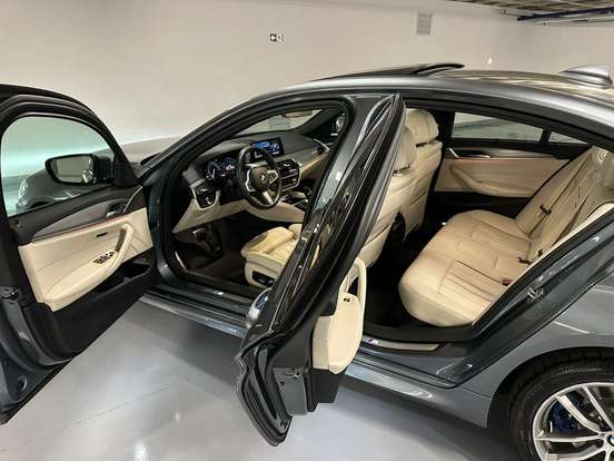 BMW-530i-2017