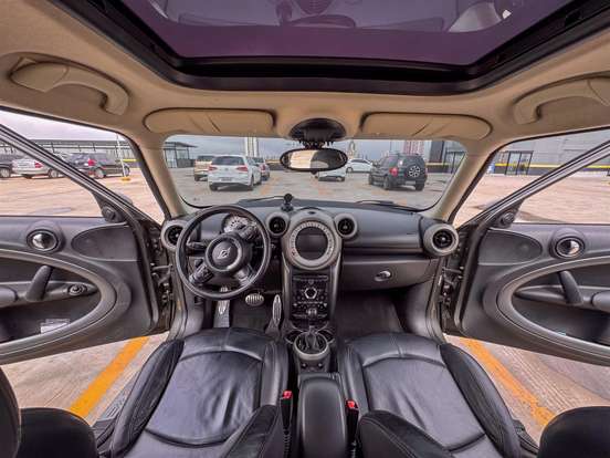 MINI-COUNTRYMAN-2011