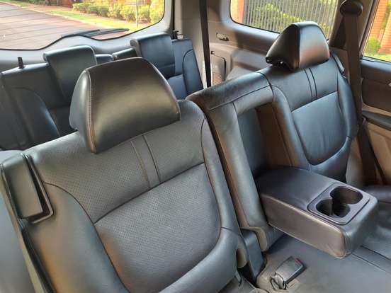 MITSUBISHI-PAJERO-2015