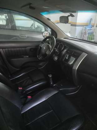 NISSAN-LIVINA-2011