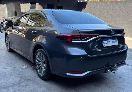 TOYOTA-COROLLA-2021