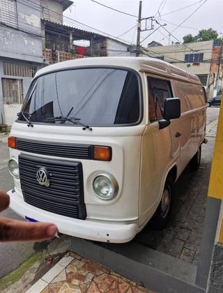VOLKSWAGEN KOMBI 1.4 MI FURGÃO 8V FLEX 3P MANUAL