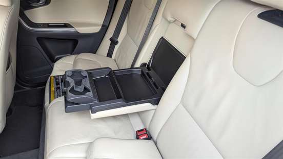 VOLVO-XC60-2014