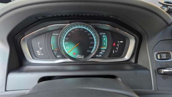 VOLVO-XC60-2014