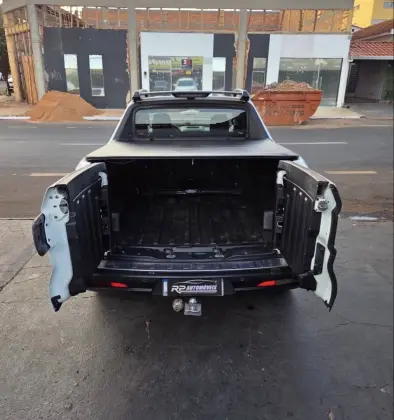 FIAT TORO 1.8 16V EVO FLEX FREEDOM AT6