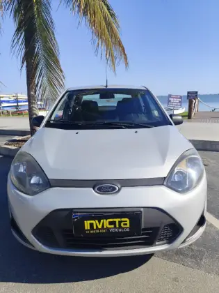 FORD FIESTA 1.6 ROCAM SEDAN 8V FLEX 4P MANUAL FORD FIESTA 1.6 ROCAM SEDAN 8V FLEX 4P MANUAL