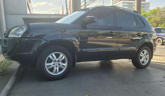HYUNDAI-TUCSON-2008