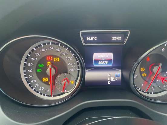 MERCEDES-BENZ-GLA 200-1.6 CGI STYLE 16V TURBO FLEX 4P AUTOMÁTICO MERCEDES-BENZ-GLA 200-2016