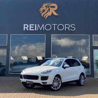PORSCHE-CAYENNE-2017