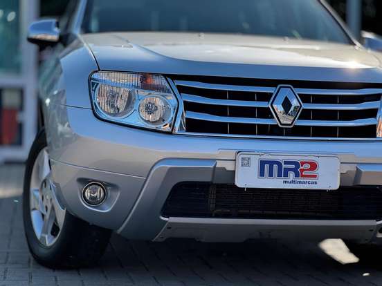 RENAULT-DUSTER-2014