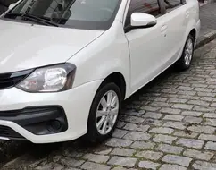 TOYOTA ETIOS 1.5 X PLUS SEDAN 16V FLEX 4P AUTOMÁTICO TOYOTA ETIOS 1.5 X PLUS SEDAN 16V FLEX 4P AUTOMÁTICO