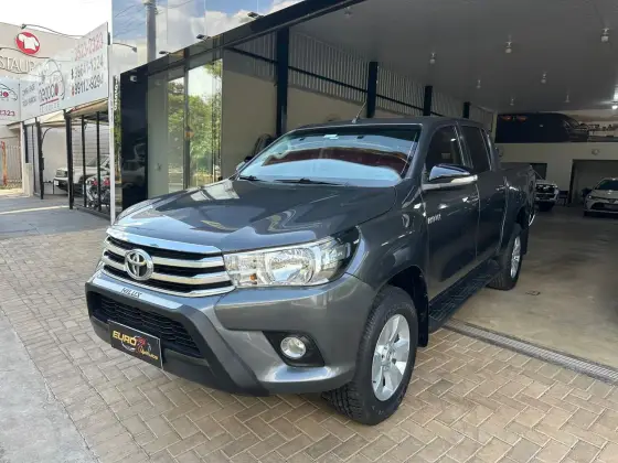 TOYOTA HILUX 2.7 SRV 4X2 CD 16V FLEX 4P AUTOMÁTICO