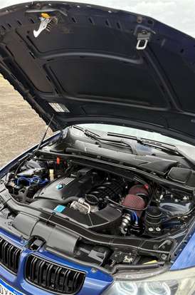 BMW-335i-2006